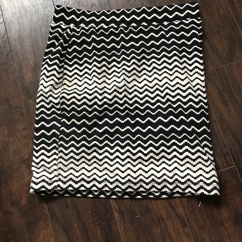 Forever 21 skirt